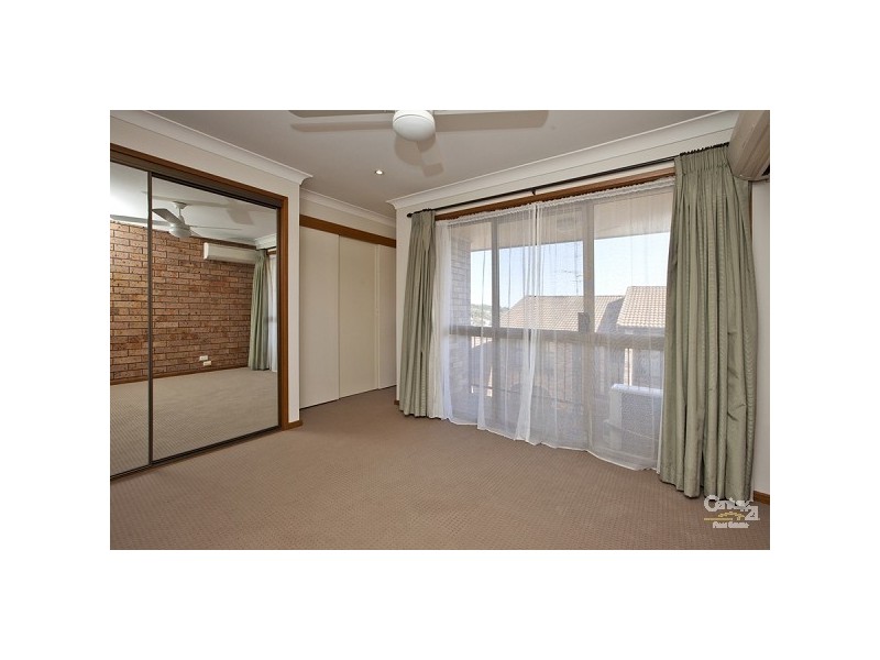 2/7 Hutton Street, Charlestown NSW 2290