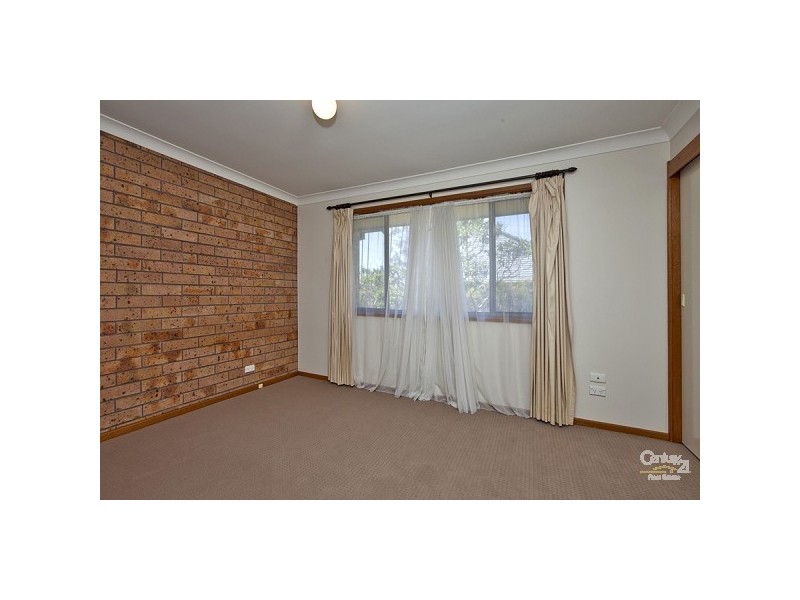 2/7 Hutton Street, Charlestown NSW 2290