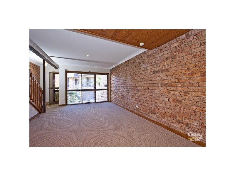 2/7 Hutton Street, Charlestown NSW 2290