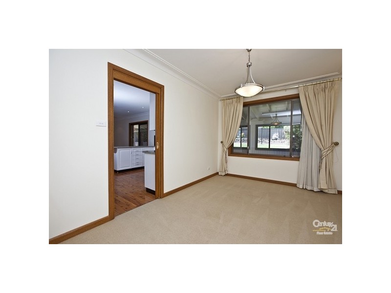 11 Rothbury Street, Eleebana NSW 2282