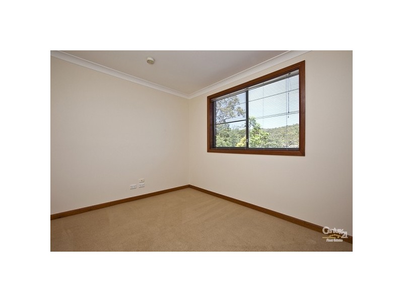 11 Rothbury Street, Eleebana NSW 2282