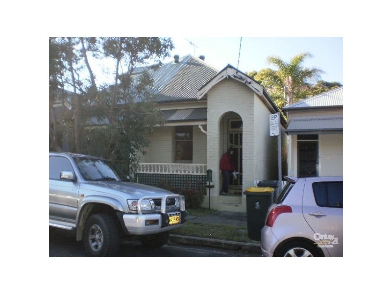 3 Eva Street, Hamilton NSW 2303