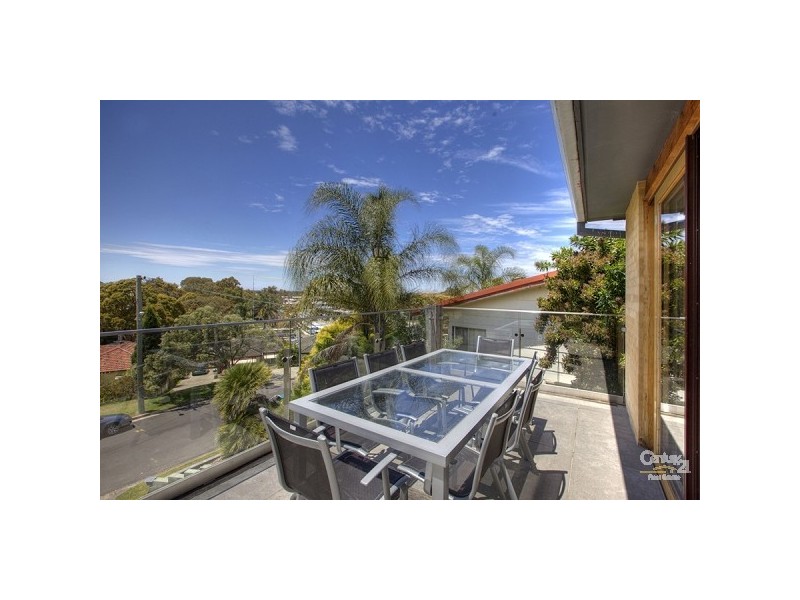 5 Kananook Crescent, Belmont North NSW 2280