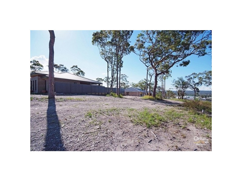 5 Ripon Way, Macquarie Hills NSW 2285