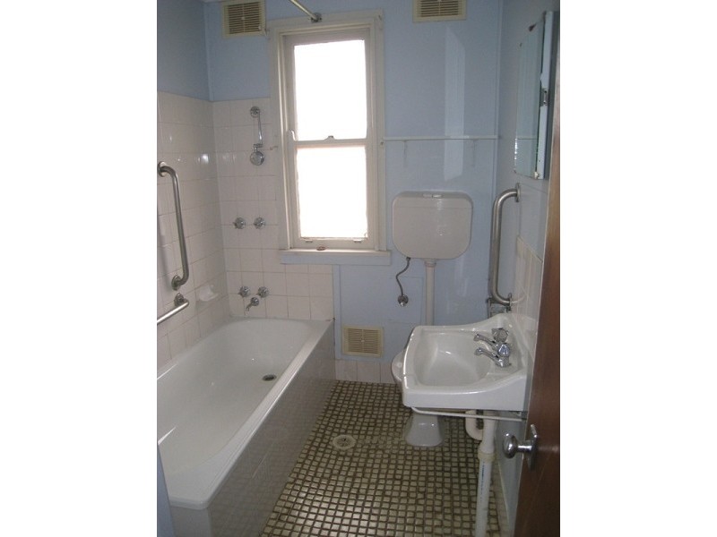 24 Plane Street, Gateshead NSW 2290