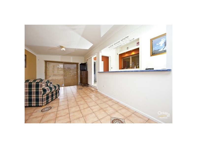 7 Bryson Avenue, Kotara NSW 2289