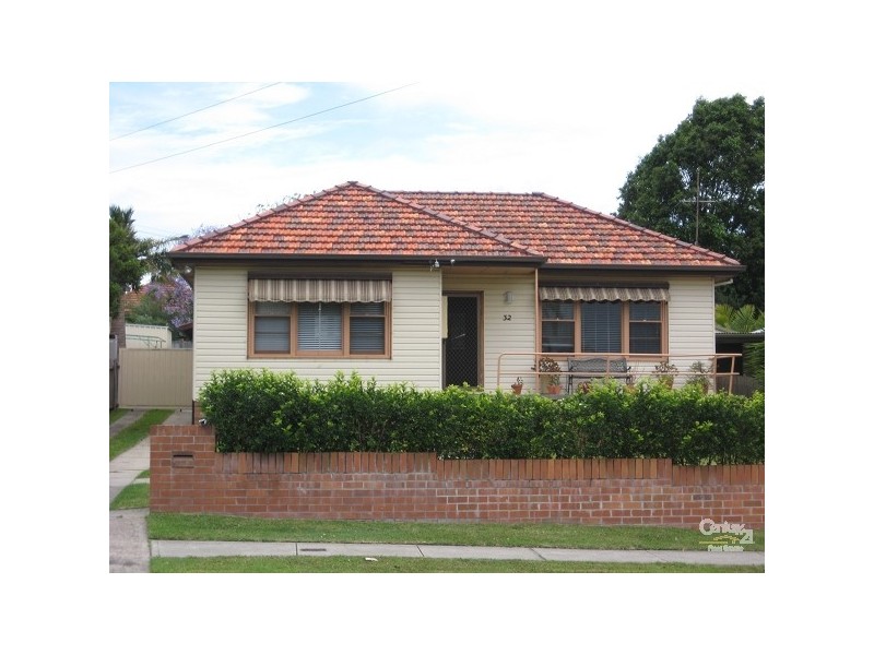 32 Patricia Avenue, Charlestown NSW 2290