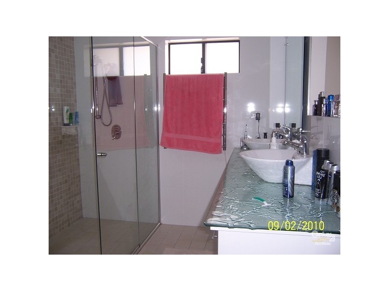 240 The Esplanade, Speers Point NSW 2284