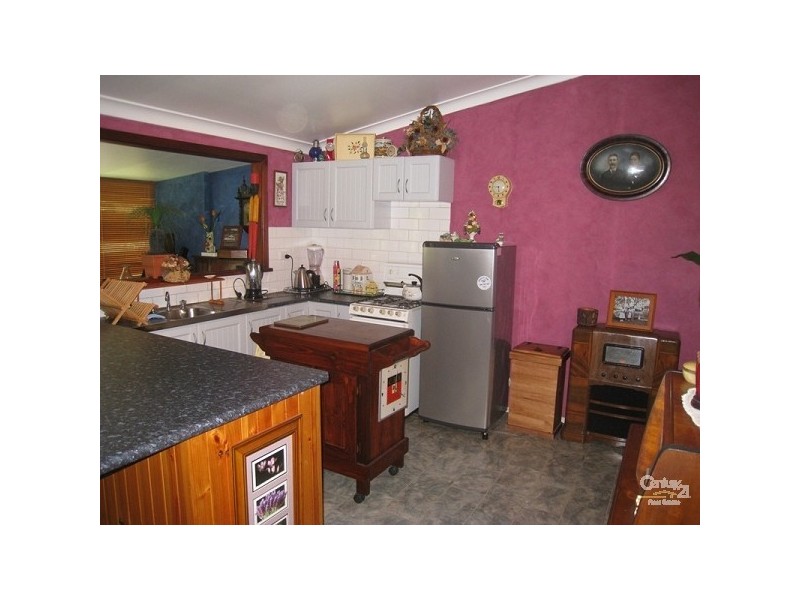 1/3 Curlew Close, Mount Hutton NSW 2290
