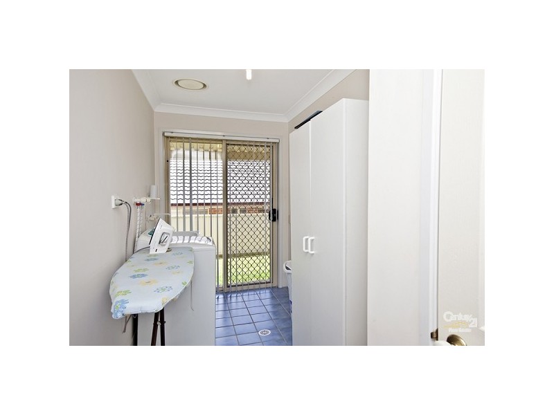 10 Nursery Grove, Mount Hutton NSW 2290