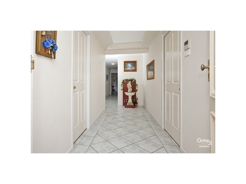 10 Nursery Grove, Mount Hutton NSW 2290