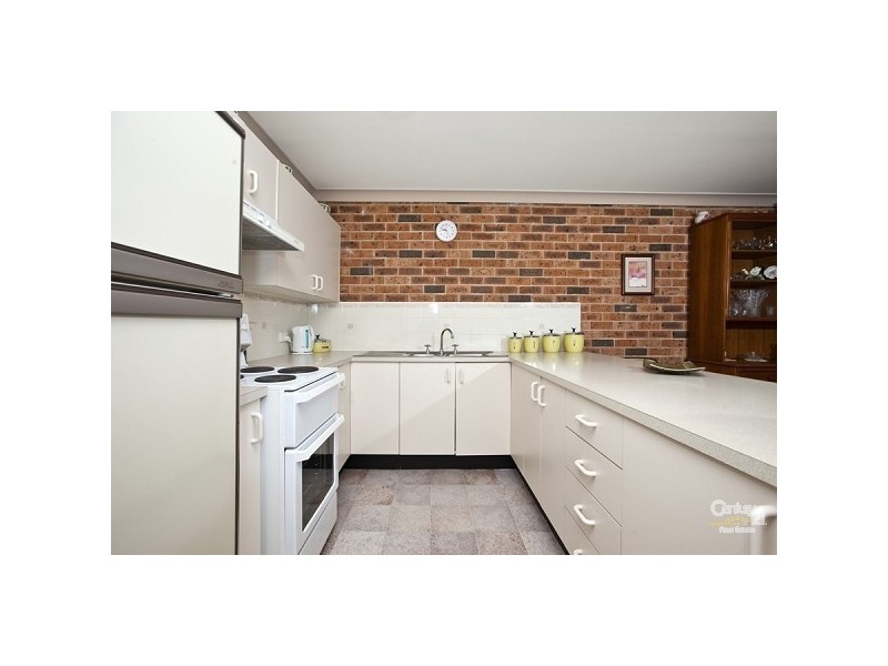 2/25 Bimbadeen Close, Belmont North NSW 2280