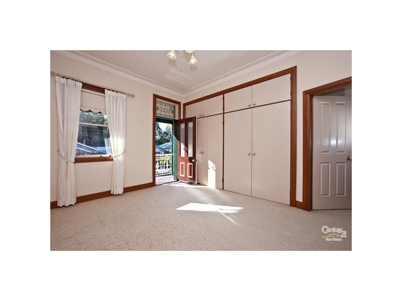 34 Brooks Street, Cooks Hill NSW 2300