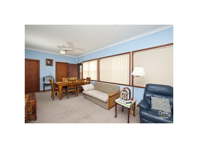 6 Woods Street, Redhead NSW 2290