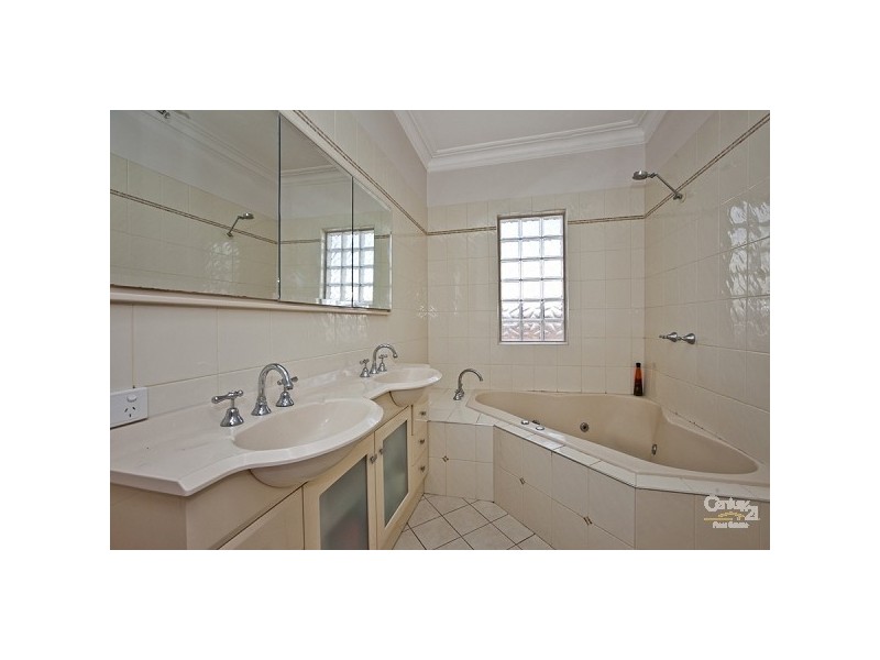 1 Nord Street, Speers Point NSW 2284