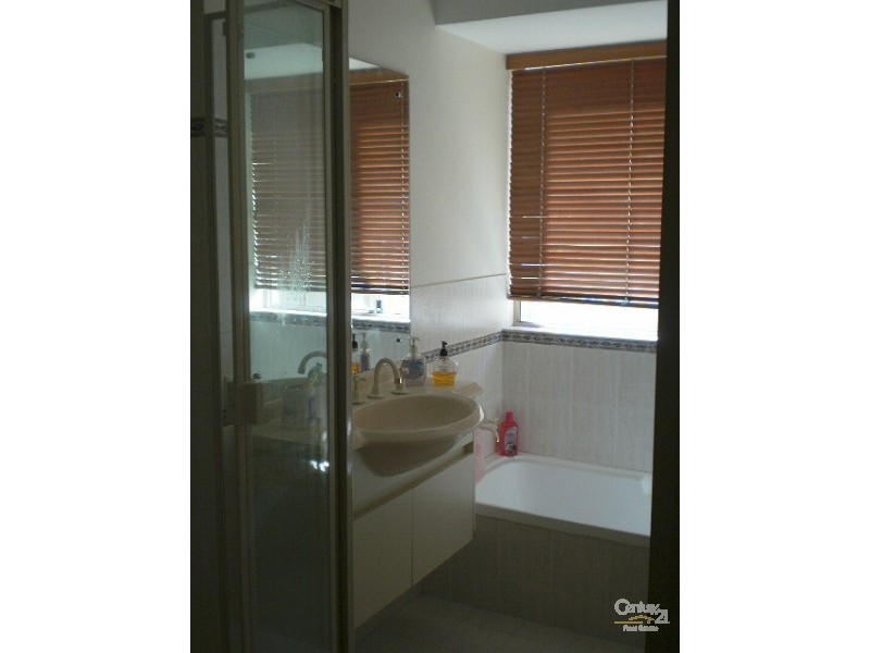 16 St Andrews Way, Fletcher NSW 2287