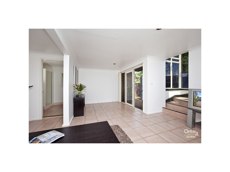 6 Tyrrells Close, Eleebana NSW 2282