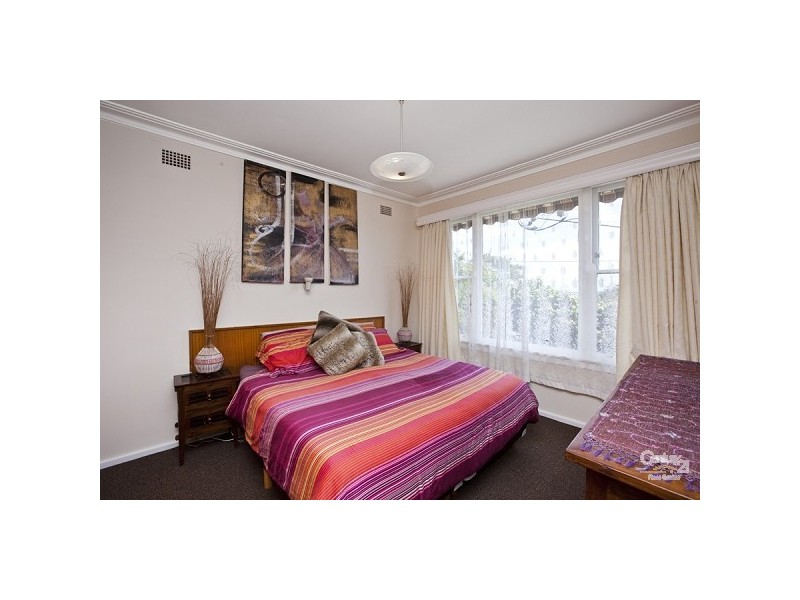 11 Woodward Street, Merewether NSW 2291