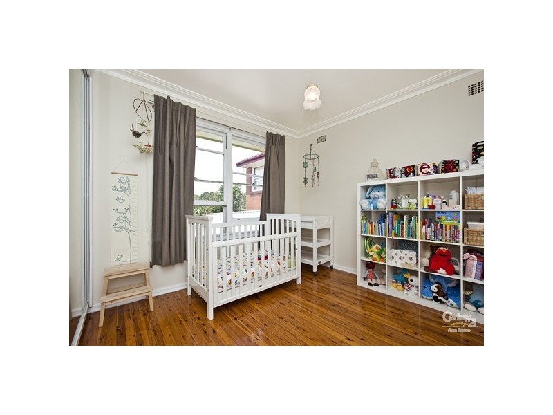 11 Woodward Street, Merewether NSW 2291