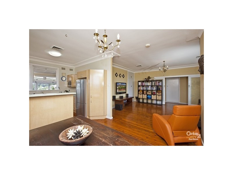 11 Woodward Street, Merewether NSW 2291