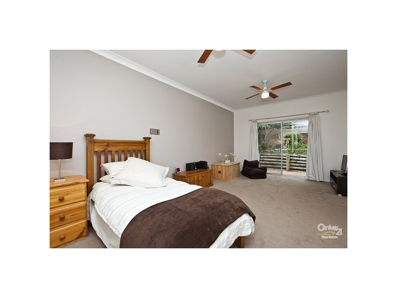 28 Blaxland Road, Macquarie Hills NSW 2285