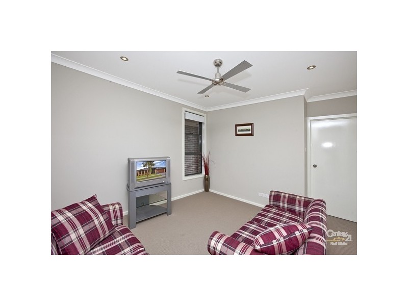76 Dalmeny Drive, Macquarie Hills NSW 2285