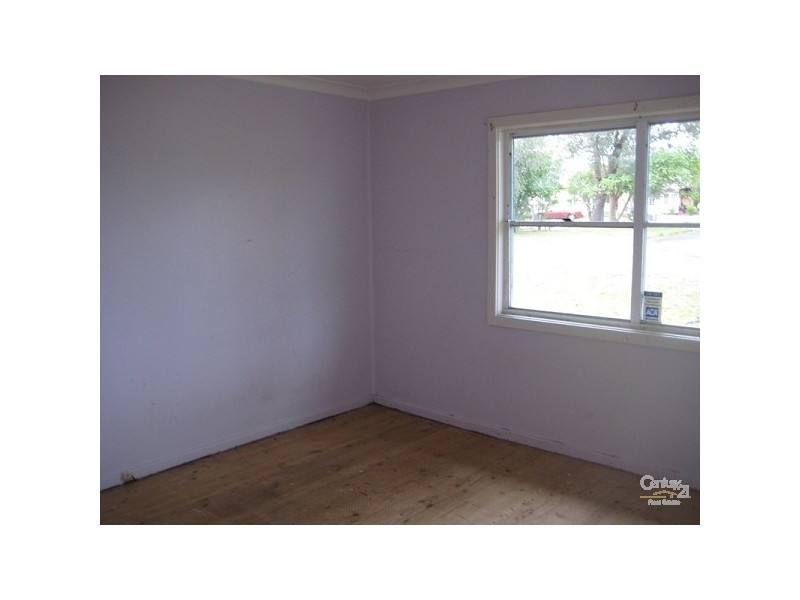 12 Redwood Crescent, Gateshead NSW 2290