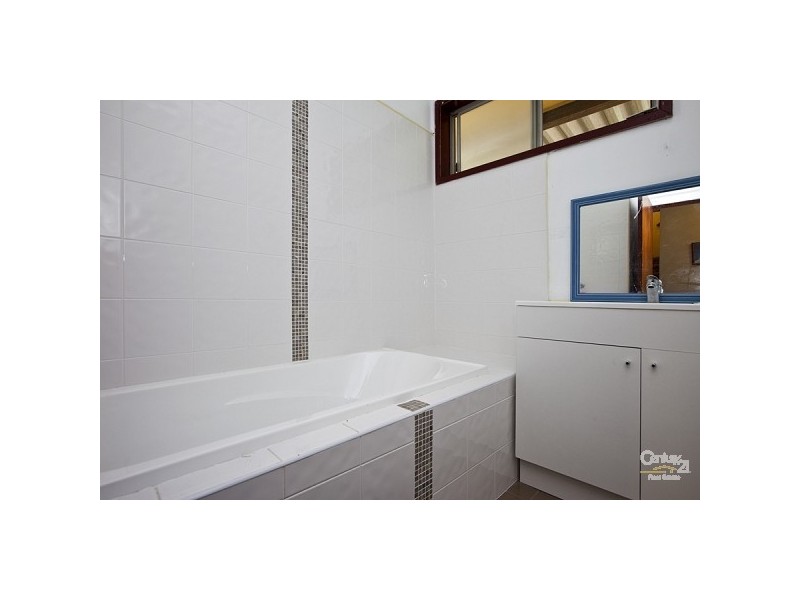 31 Alder Crescent, Gateshead NSW 2290