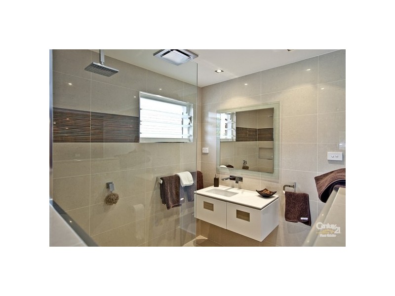 8 Maybury Street, Highfields NSW 2289