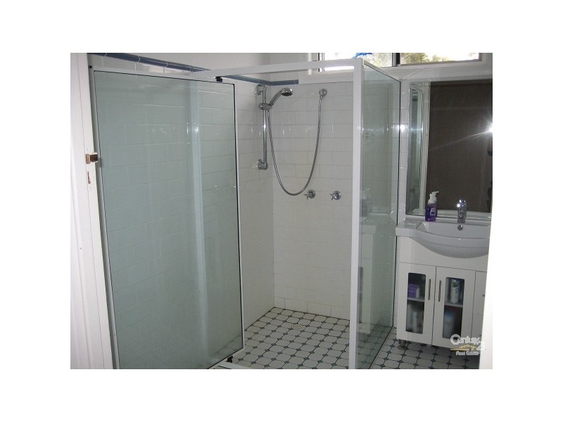 38 Coronation Avenue, Warners Bay NSW 2282