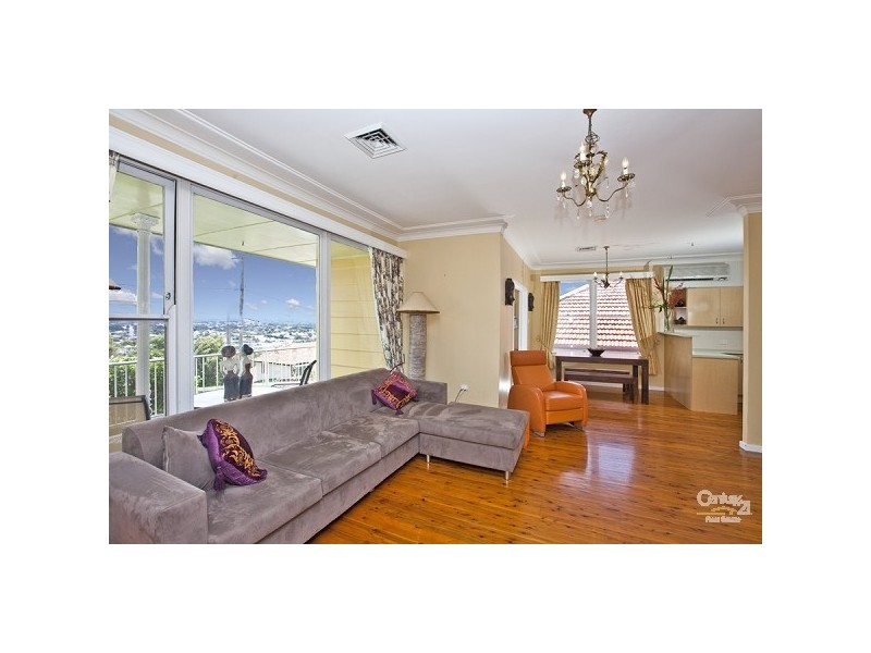 11 Woodward Street, Merewether NSW 2291
