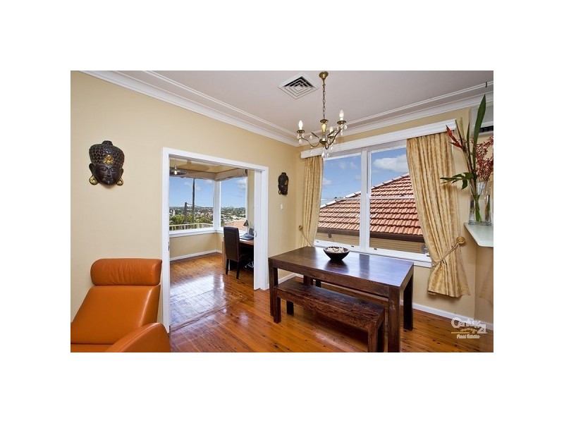 11 Woodward Street, Merewether NSW 2291