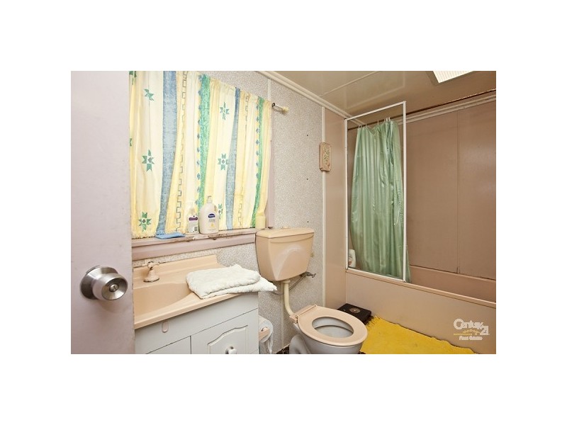 7 Woods Street, Redhead NSW 2290