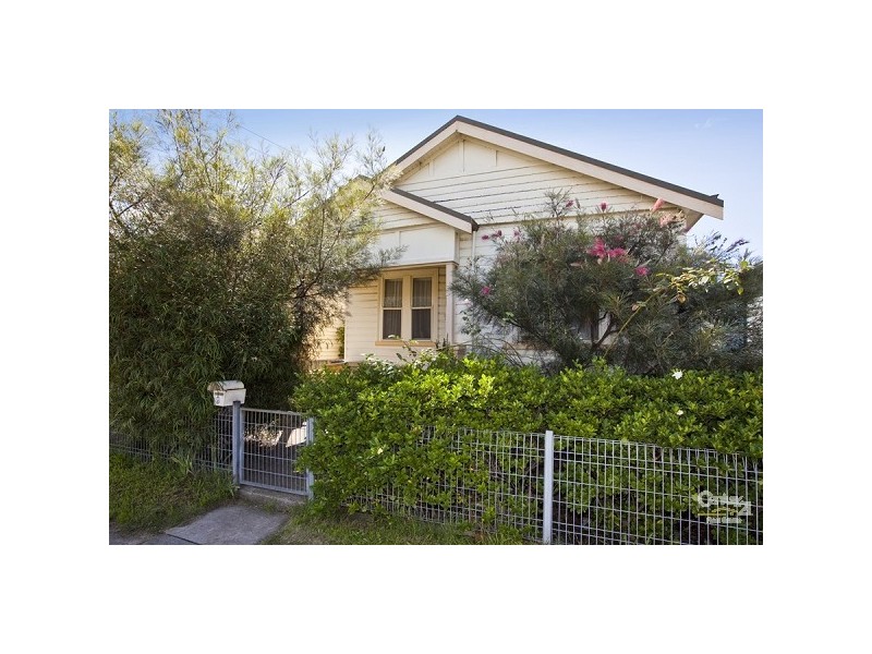 9 Platt Street, Waratah NSW 2298
