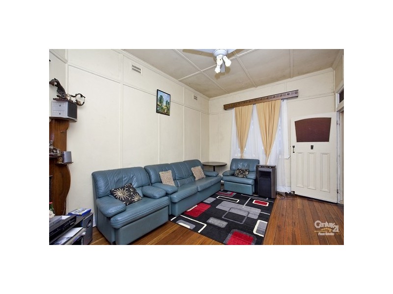 9 Platt Street, Waratah NSW 2298