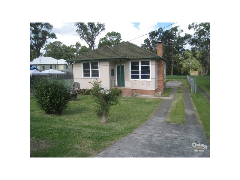 4 Martin Place, Edgeworth NSW 2285