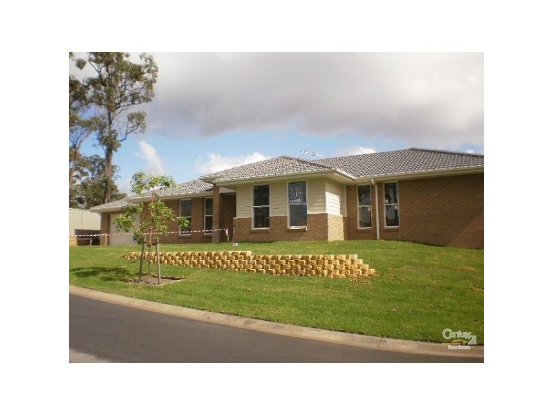 51 Cleveland Street, Cameron Park NSW 2285