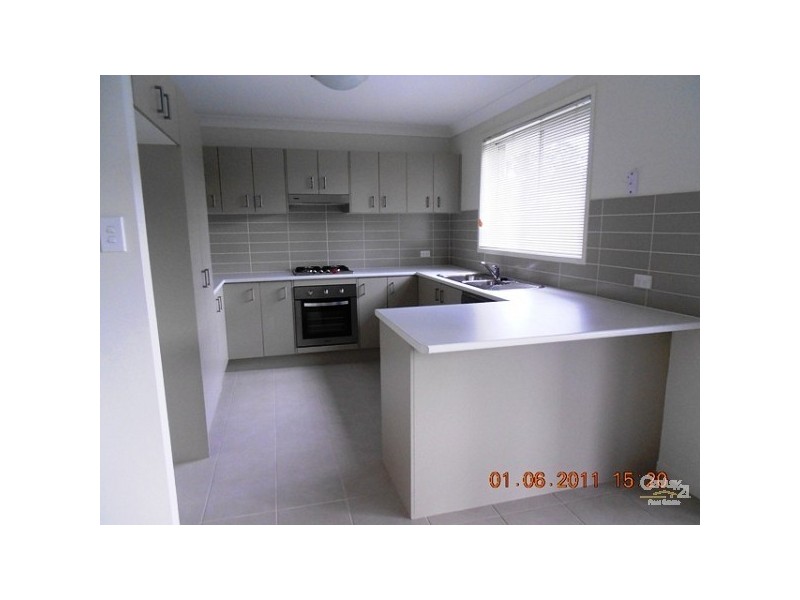 51 Cleveland Street, Cameron Park NSW 2285