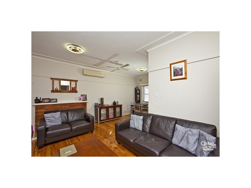 34 Bardia Road, Shortland NSW 2307