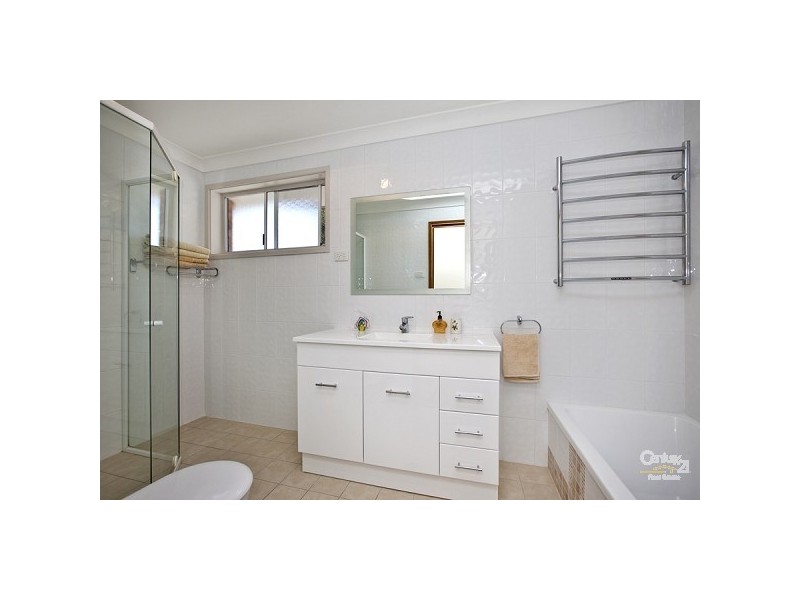 180 Aries Way, Elermore Vale NSW 2287