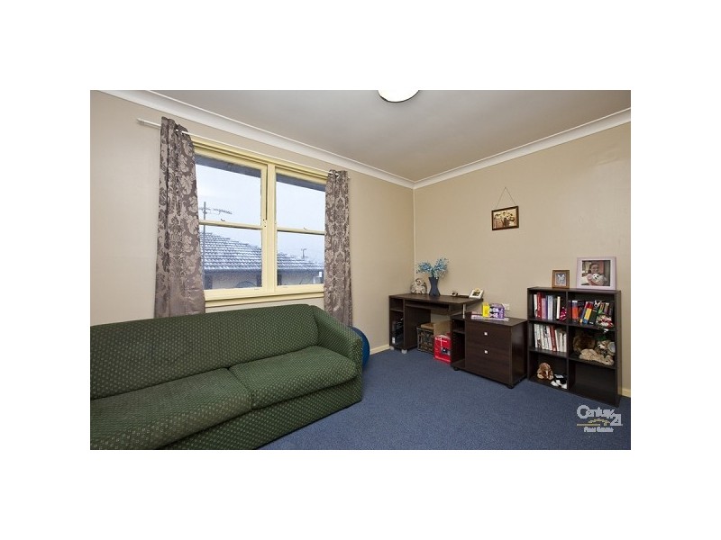 1 Plane Street, Gateshead NSW 2290