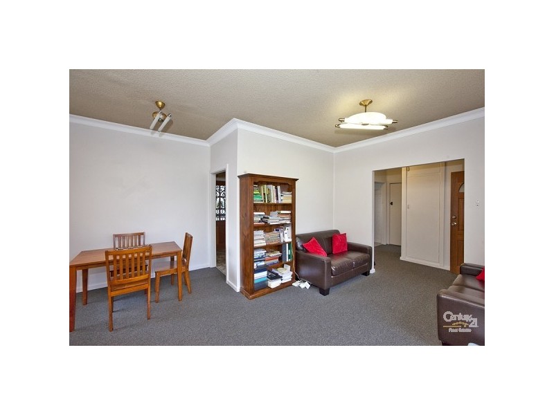 13 Kenneth Street, Kotara South NSW 2289