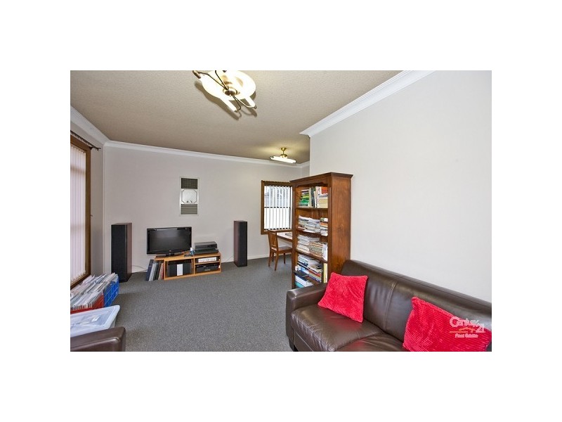 13 Kenneth Street, Kotara South NSW 2289