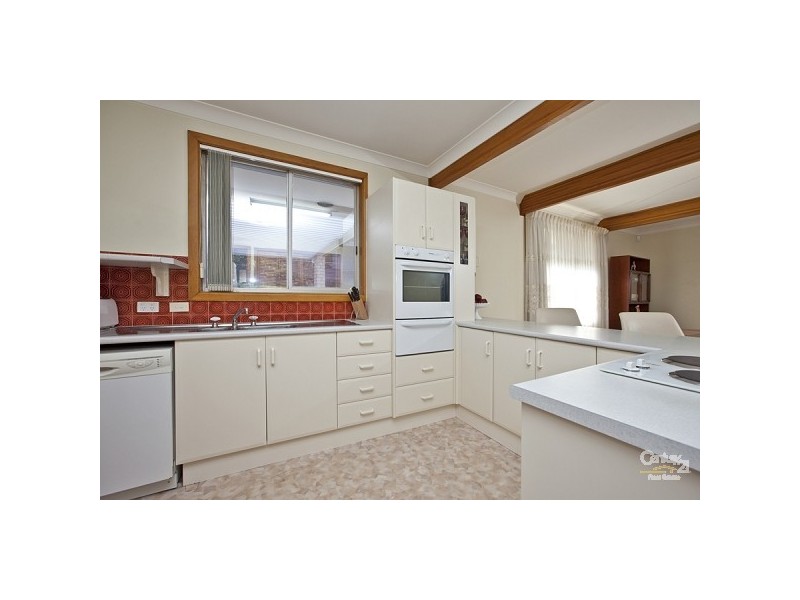 25 Thompson Road, Speers Point NSW 2284