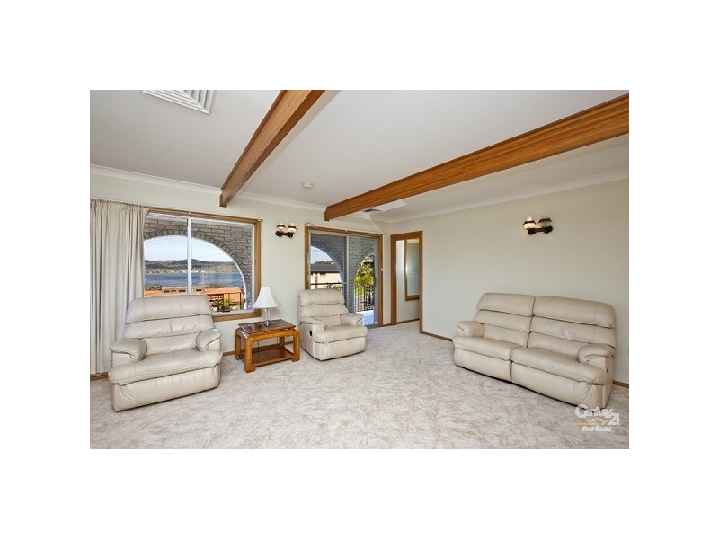 25 Thompson Road, Speers Point NSW 2284