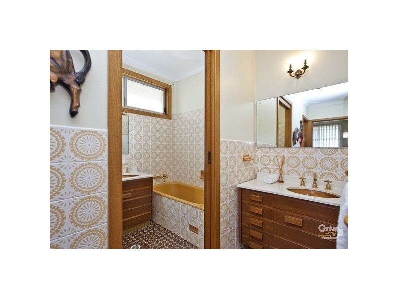 25 Thompson Road, Speers Point NSW 2284