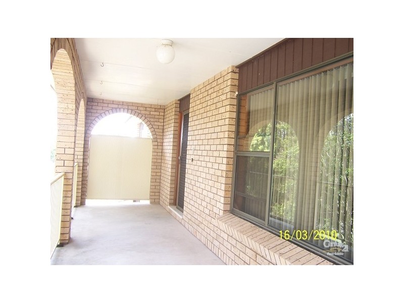 2B CONRAD AVENUE, Charlestown NSW 2290