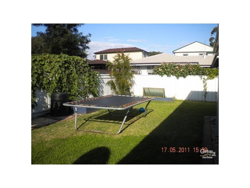 6 ROYTON STREET, Hillsborough NSW 2290