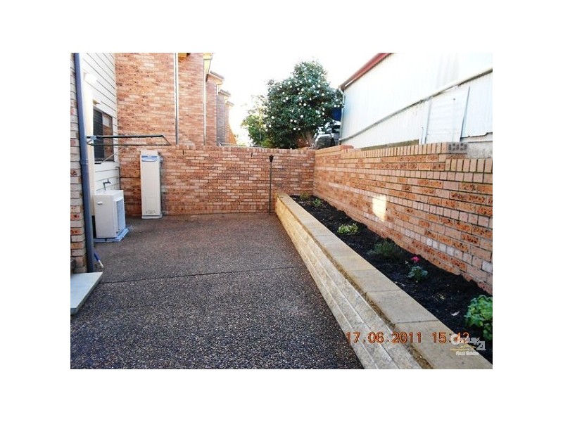 6/7 Hutton Street, Charlestown NSW 2290