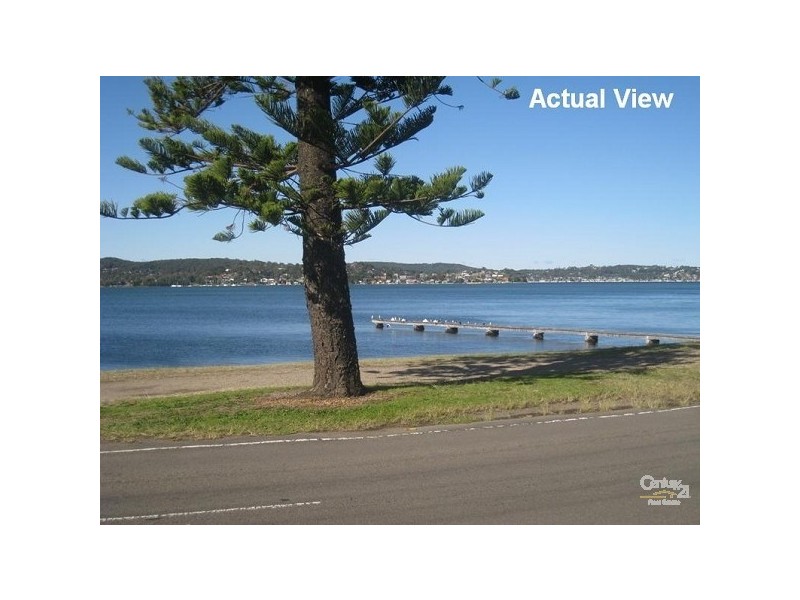 11 George Street, Marmong Point NSW 2284